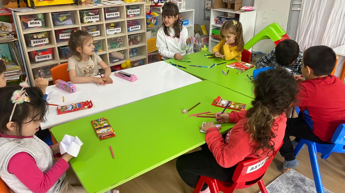 ANASINIFIMIZIN ''HAFTANIN ÖĞRENCİSİ İLE OYUNLA BÜYÜDÜM '' ETKİNLİĞİ