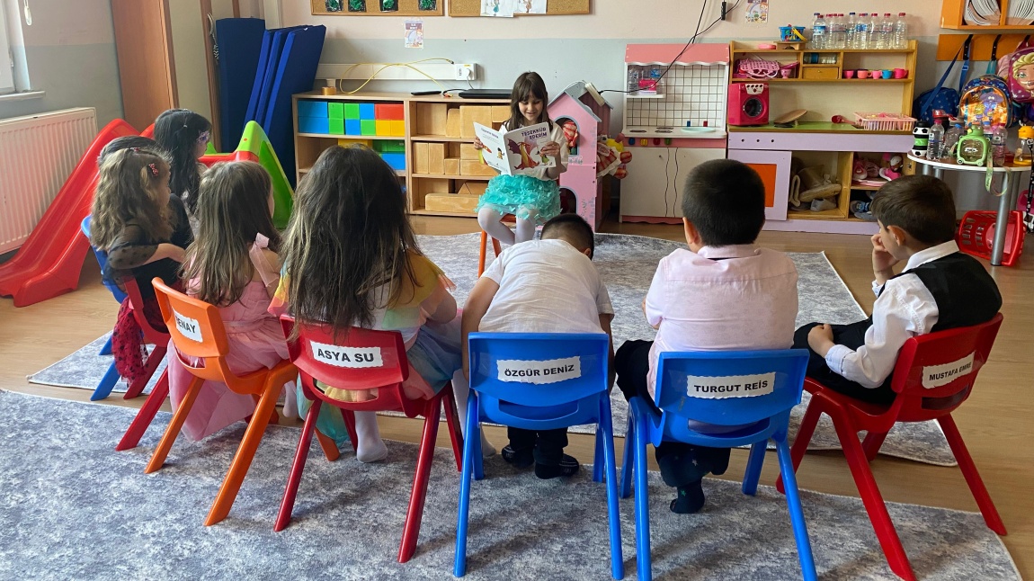 ANASINIFIMIZIN ''HAFTANIN ÖĞRENCİSİ İLE EN SEVDİĞİM HİKAYE'' ETKİNLİĞİ